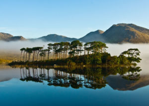 Bay Coast - Derryclare Lake, Connemara